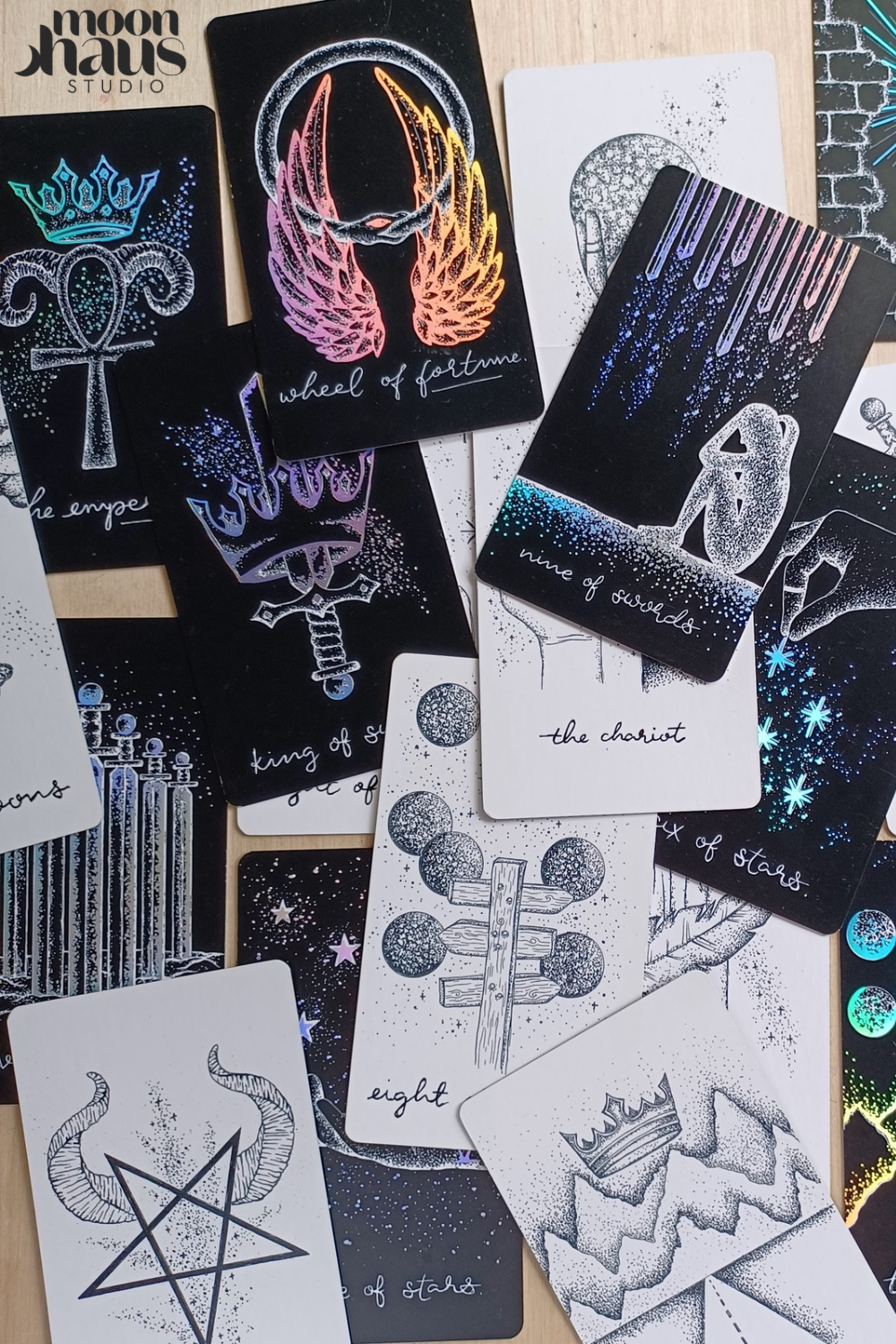 tarot cards deck, aesthetic: black tarot card art with holographic details & guidebook, indie tarot deck Midnight Sky Special Edition