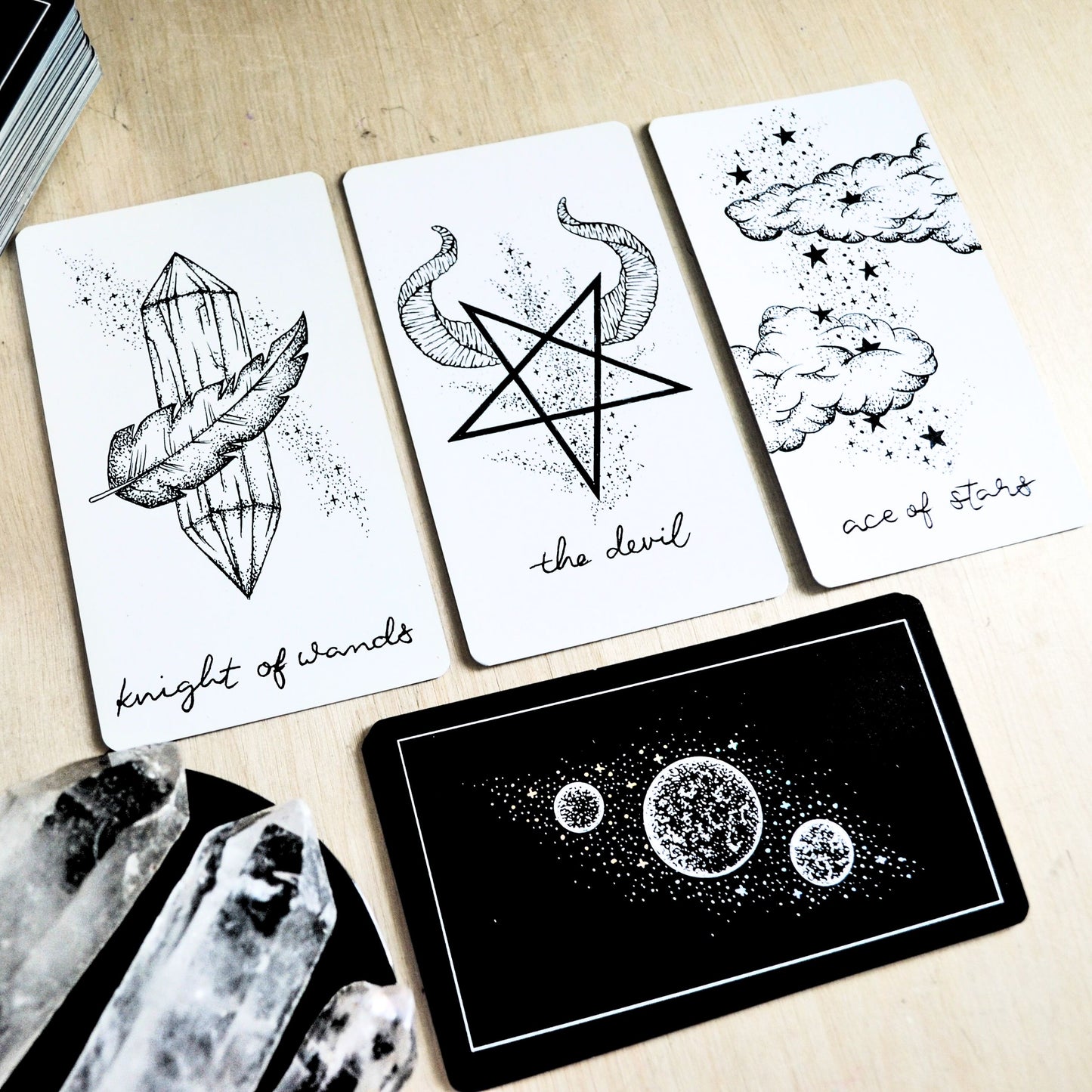 tarot cards: aesthetic tarot deck with guidebook | tarot reading & spreads | holographic & minimalist tarot card art