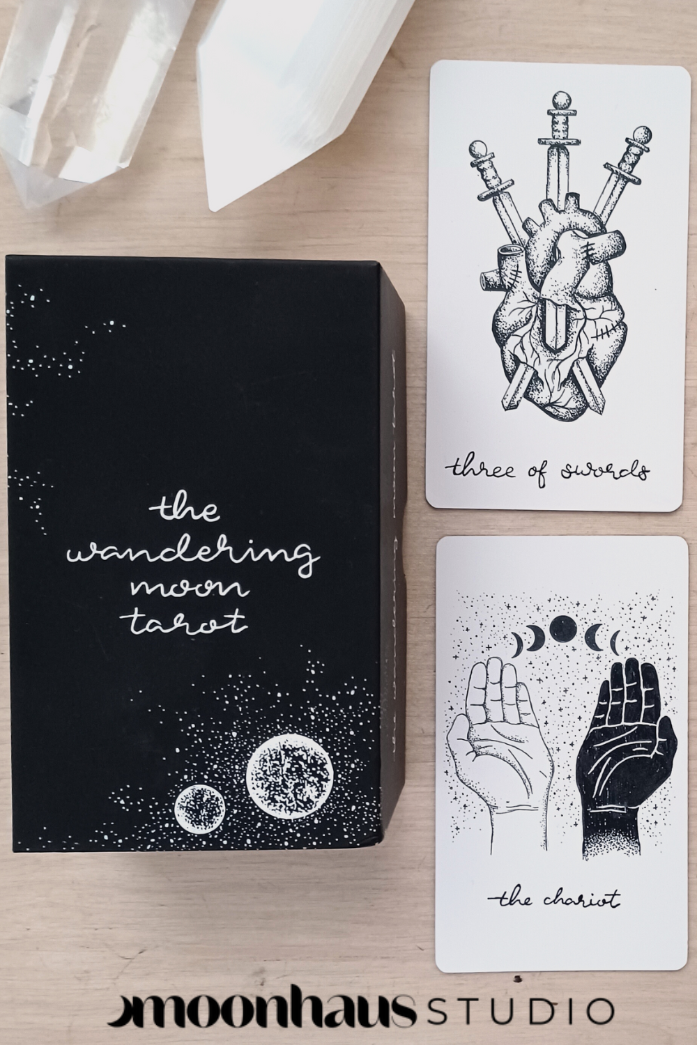 tarot cards: aesthetic tarot deck with guidebook | tarot reading & spreads | holographic & minimalist tarot card art